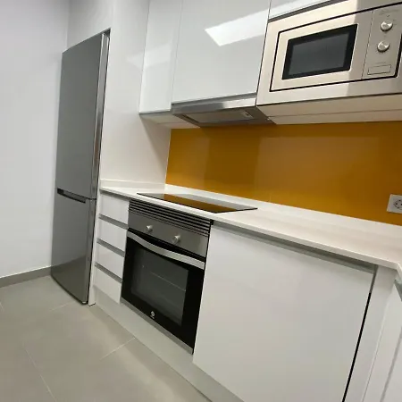 Bonito Apartamento De 2 Habitaciones Con Terraza Malaga Exterior photo