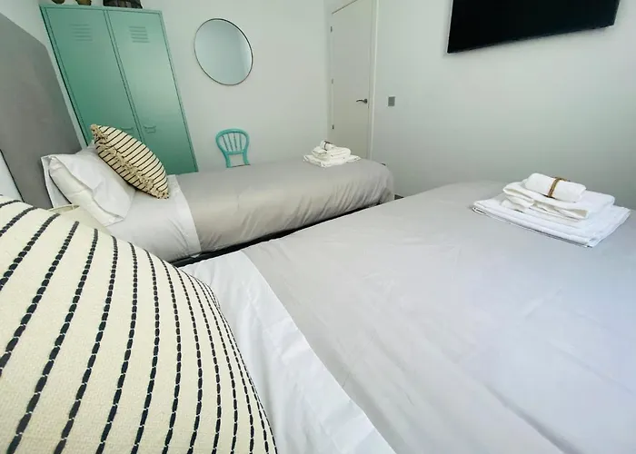 Bonito Apartamento De 2 Habitaciones Con Terraza